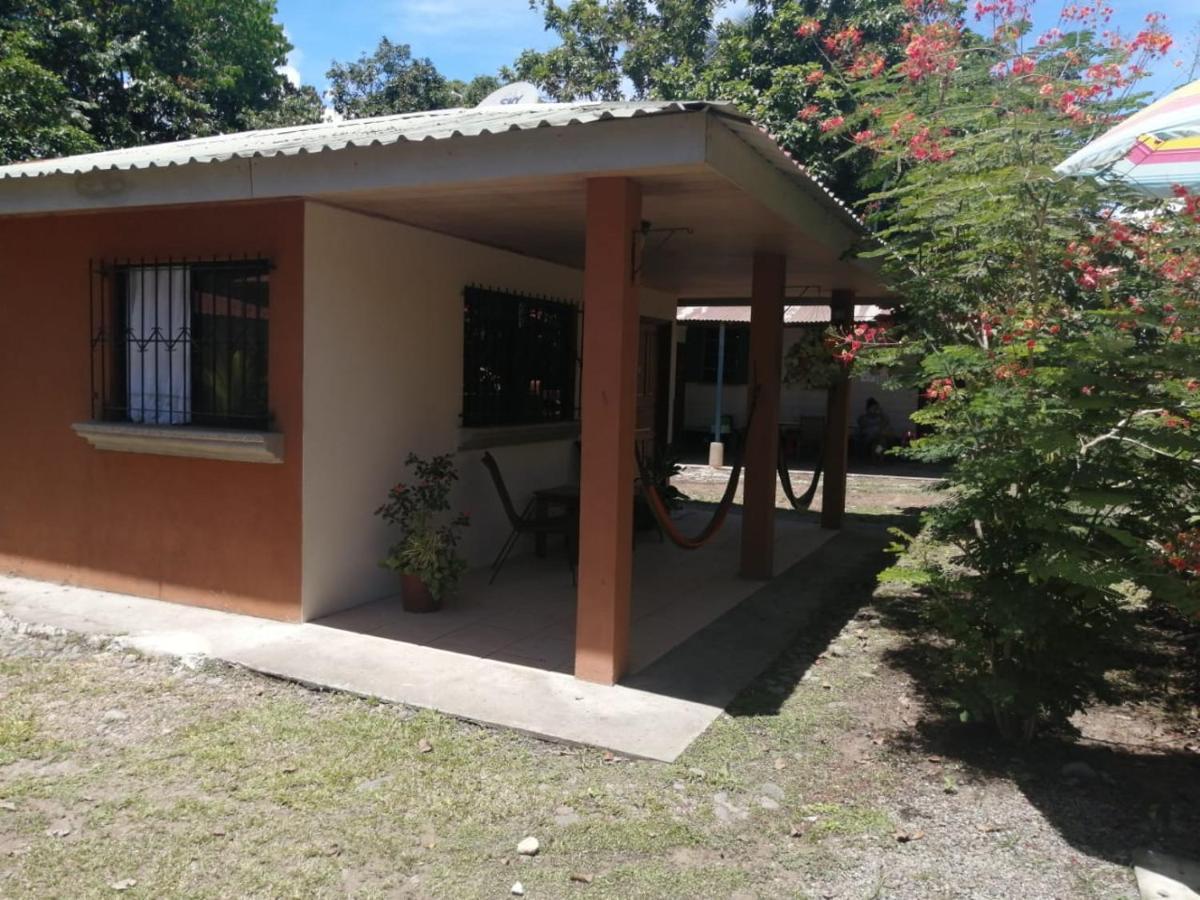 Cahuita Lodge Esterno foto