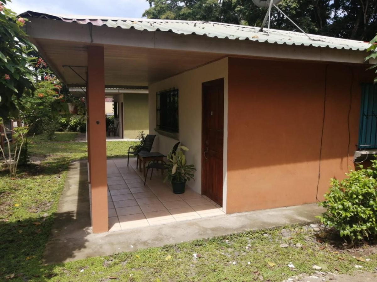 Cahuita Lodge Esterno foto